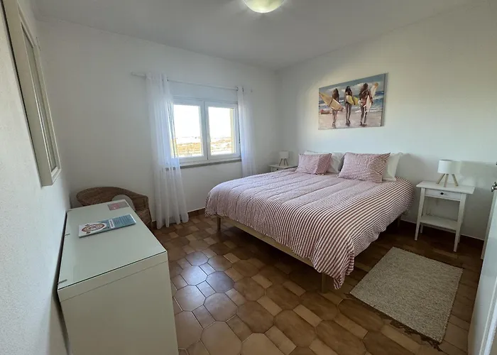 Surf & Sunset House Пениши