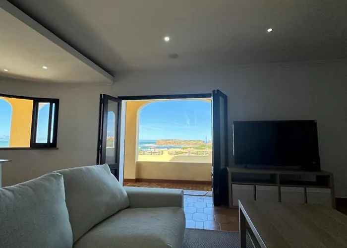 Surf & Sunset House 3* Пениши